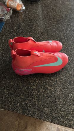 Nike Cleats 2Y