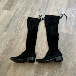 Charles David black velvet high knee Boots size 6.