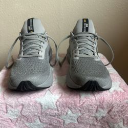 Brooks Adrenaline 24 GTS, Size 9 In Men