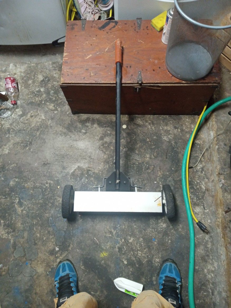 Rolling Magnet