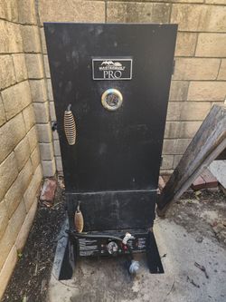 Masterbuilt Pro Smoker-Propane/Charcoal