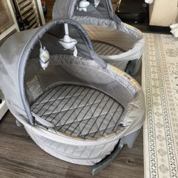Graco Baby Play/Sleep Bassinet 