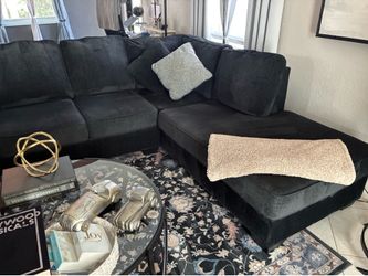 Rare set! Custom designer living room set-Impeccable- 2 months old