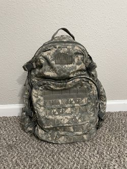 Camelbak BFM Digital Camo 3 Liter Hydration Backpack