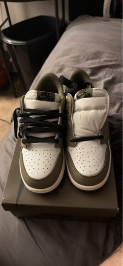Jordan 1 low boys size 6y