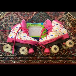 Rollerblades, Roller Skates adjustable size 3-7, fit sizes 3, 4, 5, 6, 7
