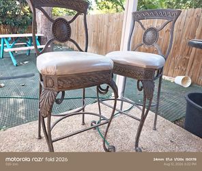 Elegant metal bar stools