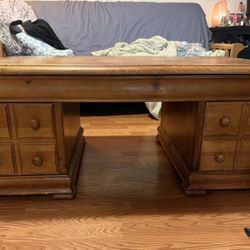 Large Lift Top Coffee Table