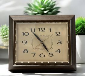 Vintage General Electric Wall Clock - working condition