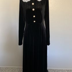Dress size M