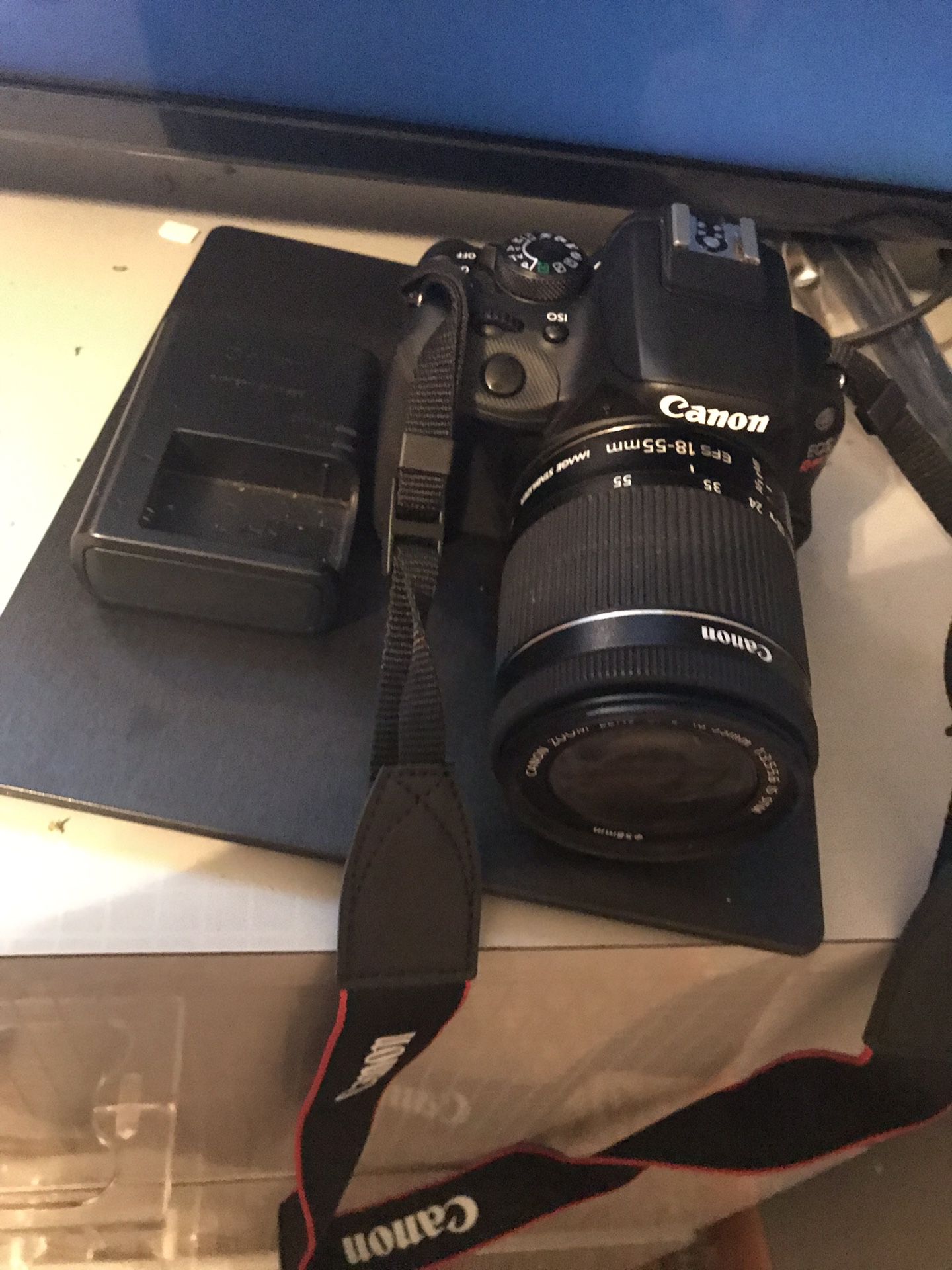 Canon SL1 DSLR Camera