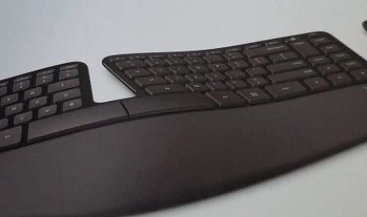 Microsoft Ergo Sculpt Wireless Keyboard & Mouse