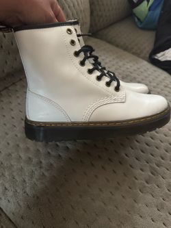 Size 5 $40