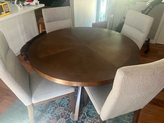 Kitchen Table & Four Chairs