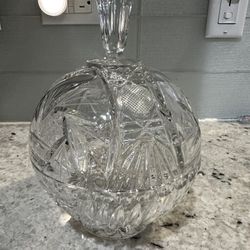 Vintage Crystal Globe Candy Dish w/beautiful Design 