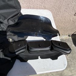 Windshield And Storage Pouch Harley Davidson 