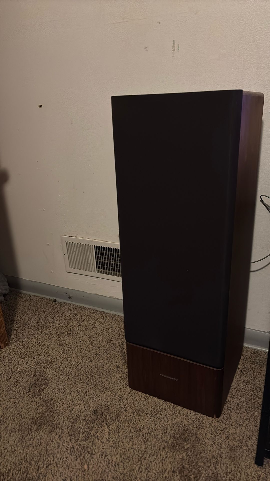 T-100 Speaker 