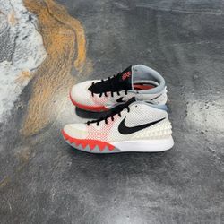 Size 9 - Nike Kyrie 1 Home 