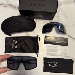 Oakley Sutro (Black)
