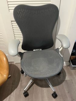 Herman Miller Mirra 2 Office Desk Chair
