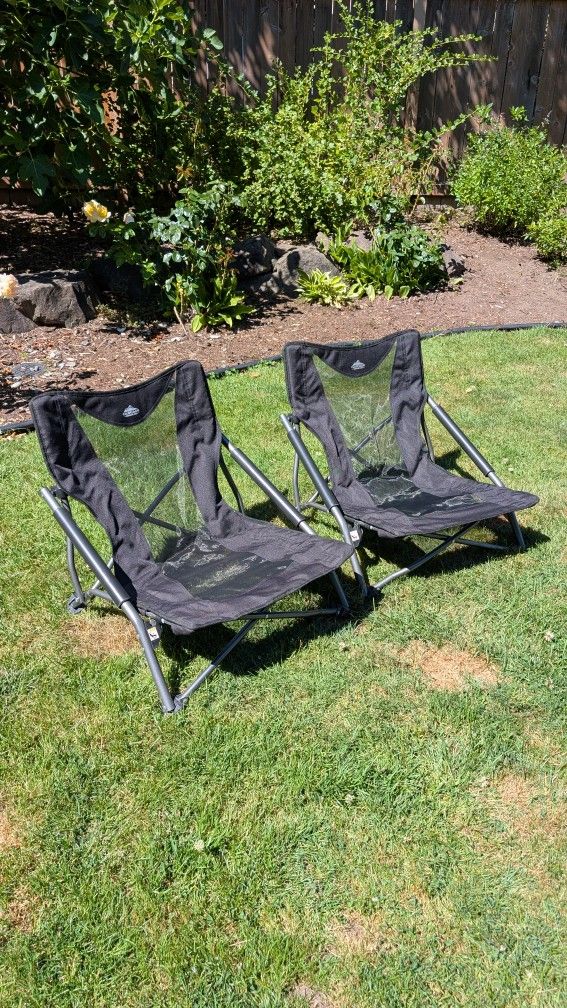 Folding outdoor chairs + Carrying bags