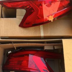Pair Of Nissan Maxima Tail Lights 2019