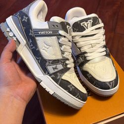 LV Trainer Sneakers Gray