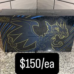 Pokémon TCG - Charizard Ultra Premium Collection