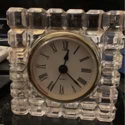 Vintage Quarts Crystal Clock