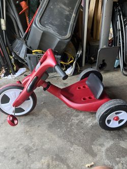 Radio Flyer Twist Trike