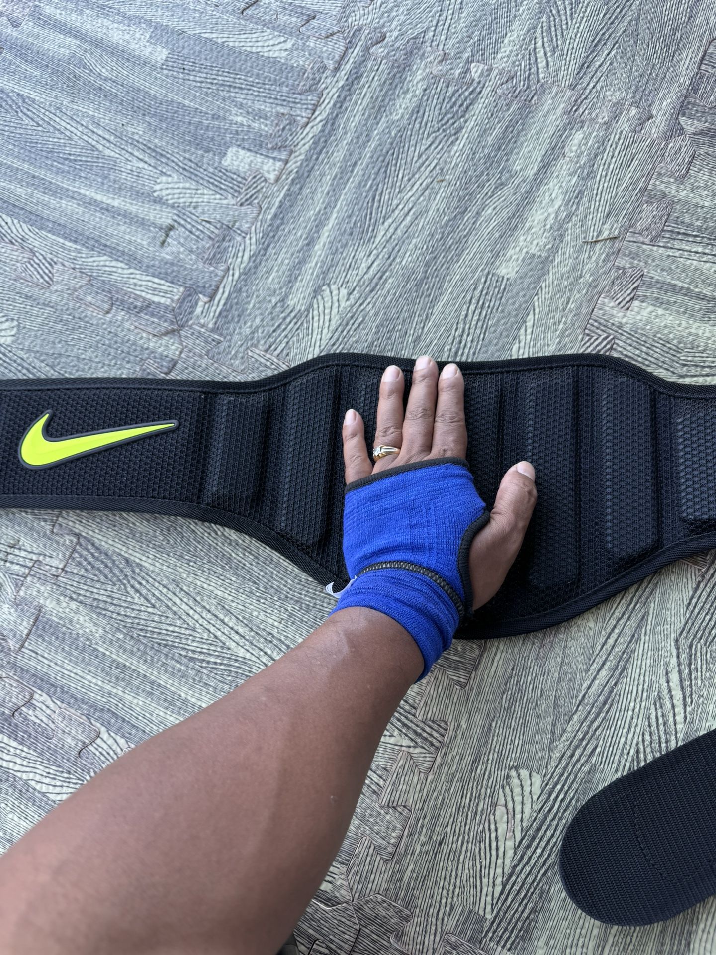 Weightlifting Belt