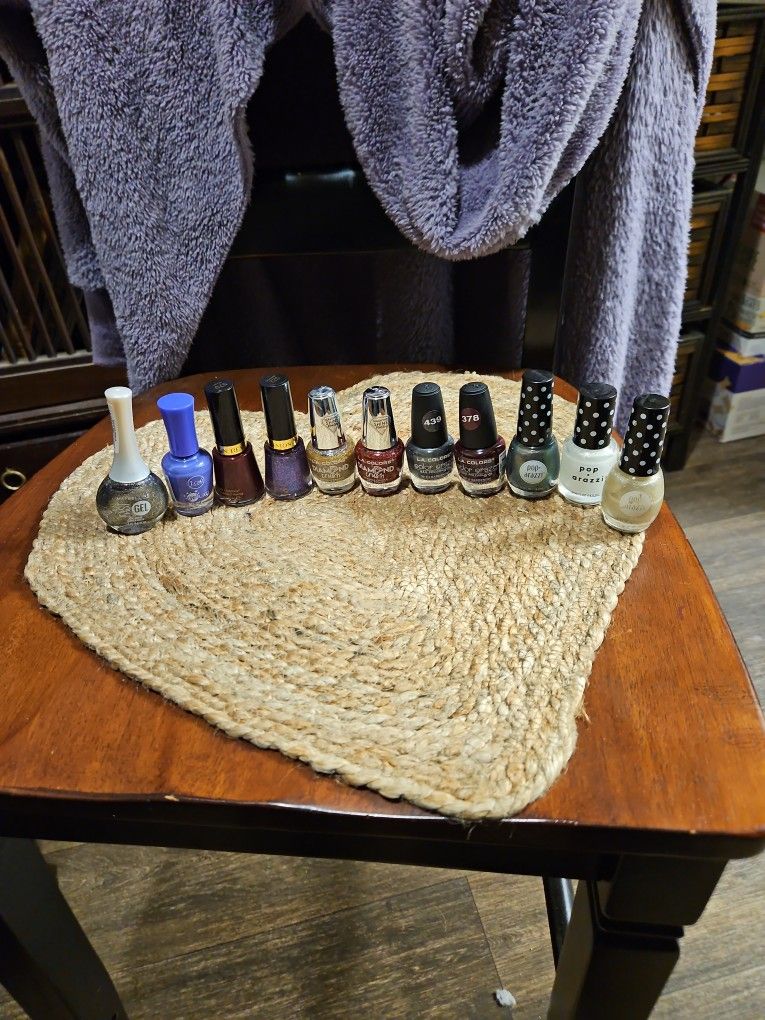 Nail Polishes 11
