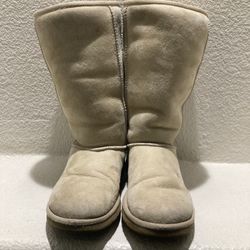 UGG Boots Tall Size 6 Womens