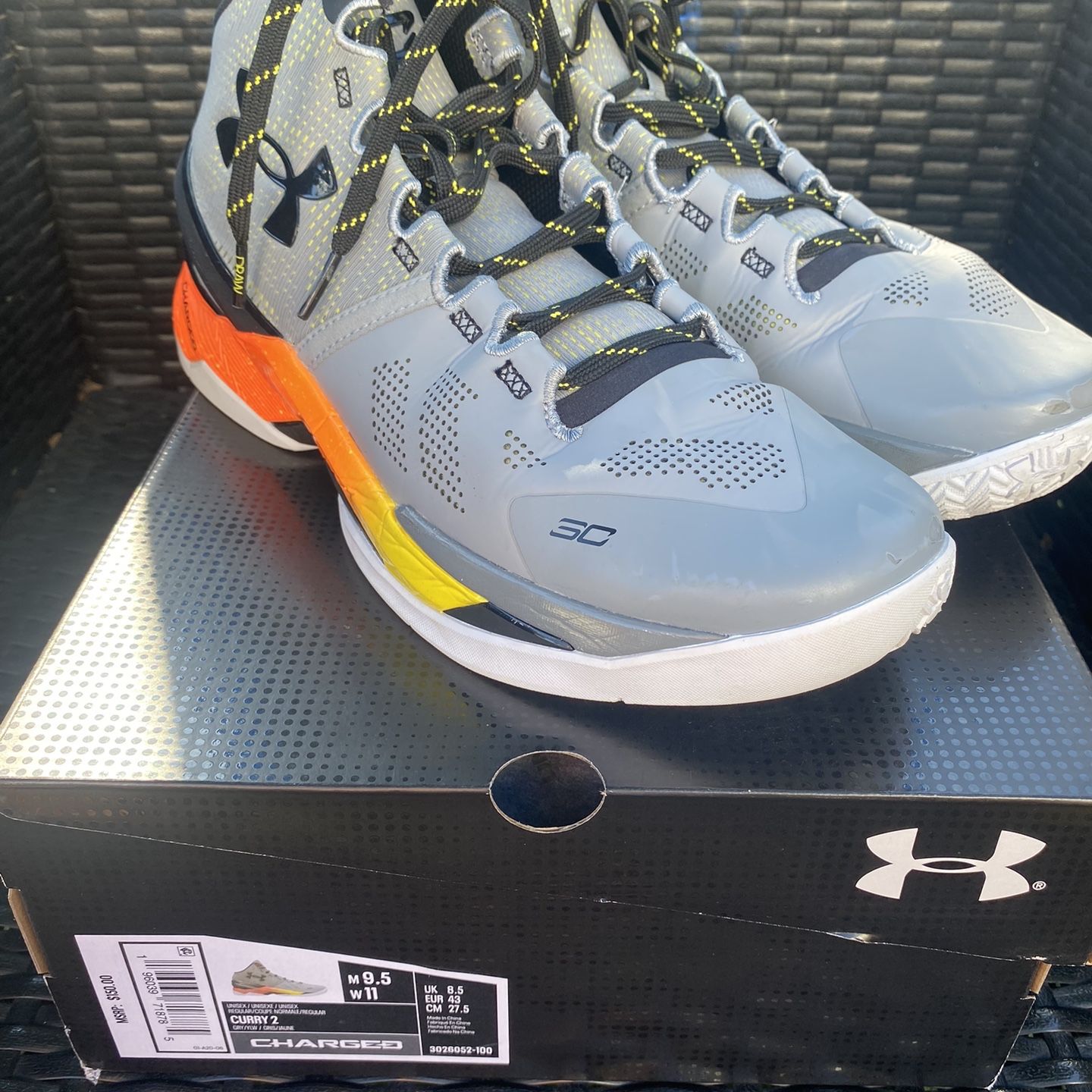 Curry 2's Basketball Shoes for Sale in Los Angeles, CA - OfferUp