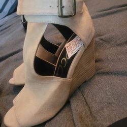 Wedges Size 8 New $5