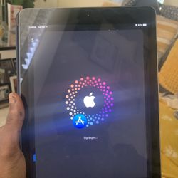 IPad 6th Generation Like New 