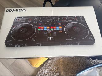 Pioneer DJ DDJ-REV5 Performance DJ Controller