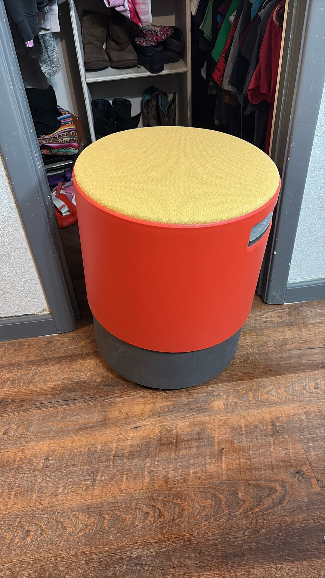 Bobble Chair