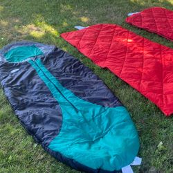 4 Sleeping Bags 