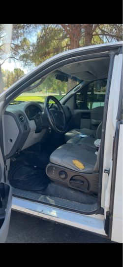 2006 Ford F-150 • XL Pickup 4D 8 ft