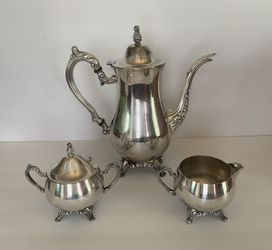 Antique Coffee Set. Oneida