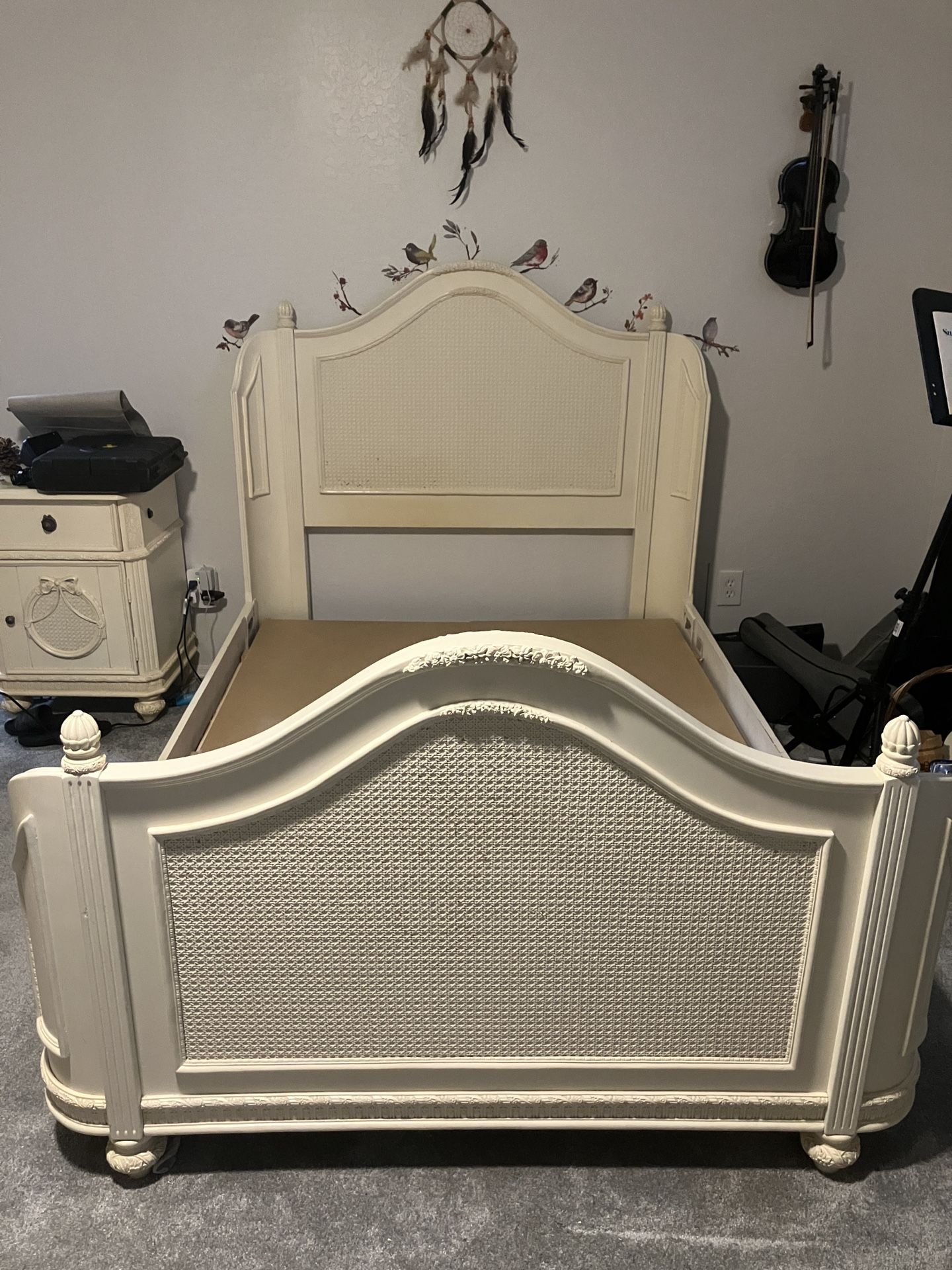 Full Sized Wooden Bed Set