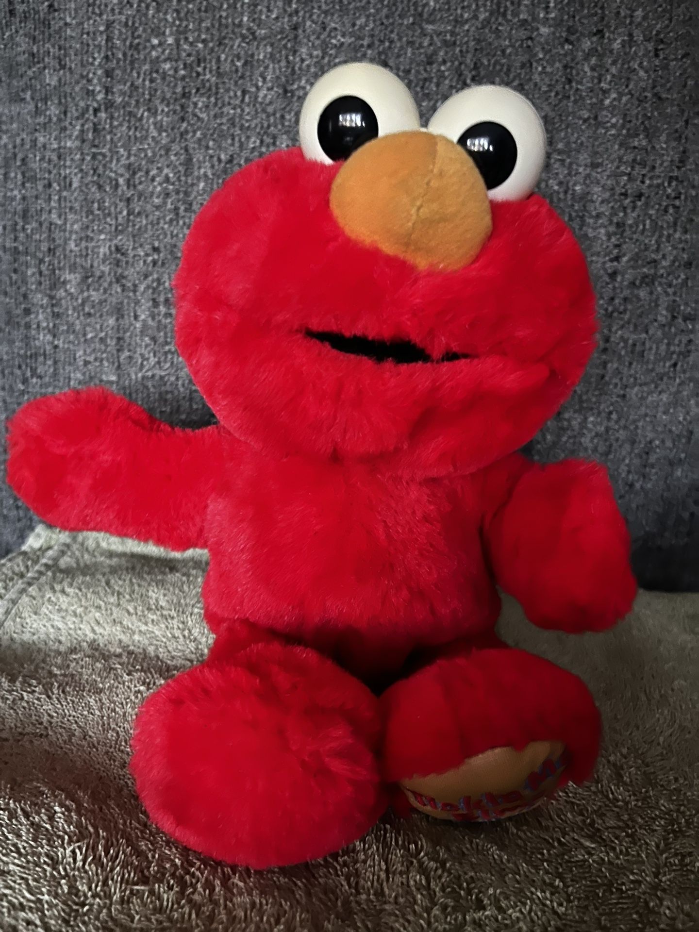 Tickle Me Elmo Surprise