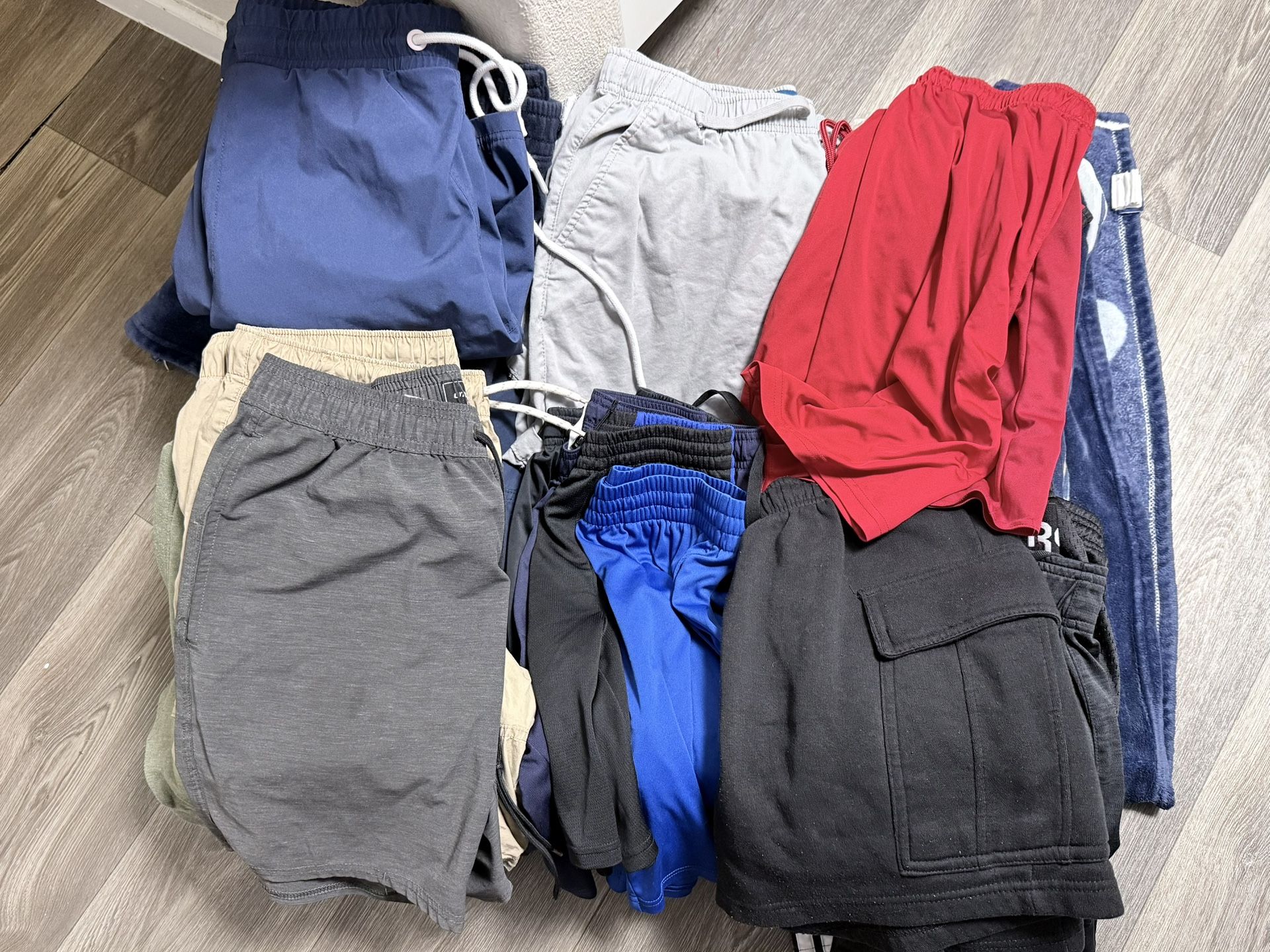Boys 30 Large Shorts 
