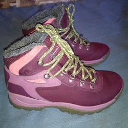 Columbia Hiking Boots Ortholite EcoLT Women NIB Size 7 Shoes