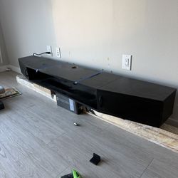 Floating Media Center Retail: $185