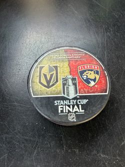 Official collection  puck 2023-Stanley cup….for sale
