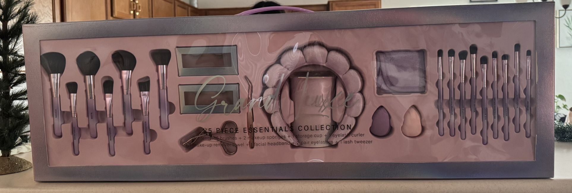 Grand Luxe Makeup Brushes