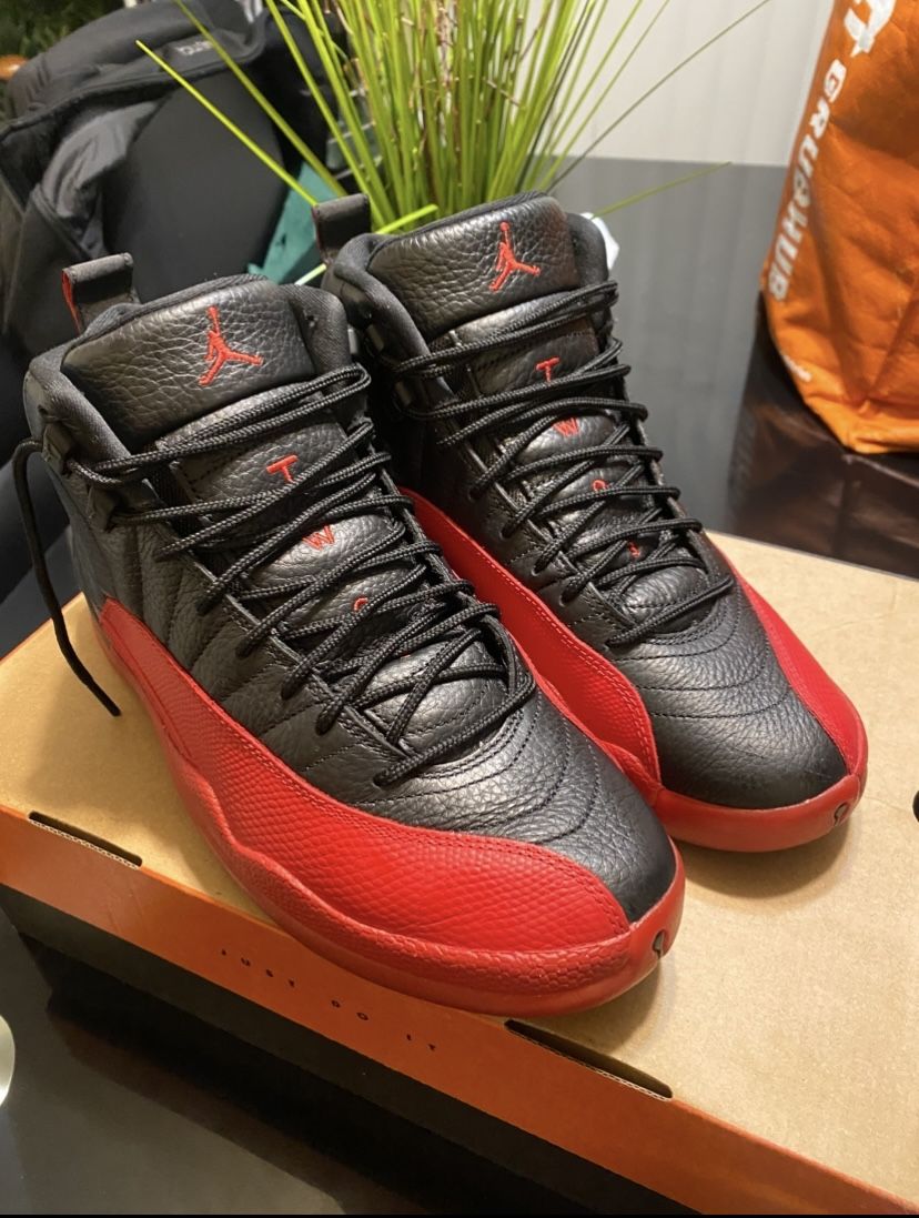 Jordan 12 Flu Game Sz(10.5)