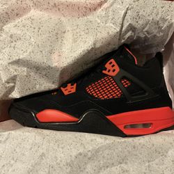Air Jordan Red Thunder 4s Size 6